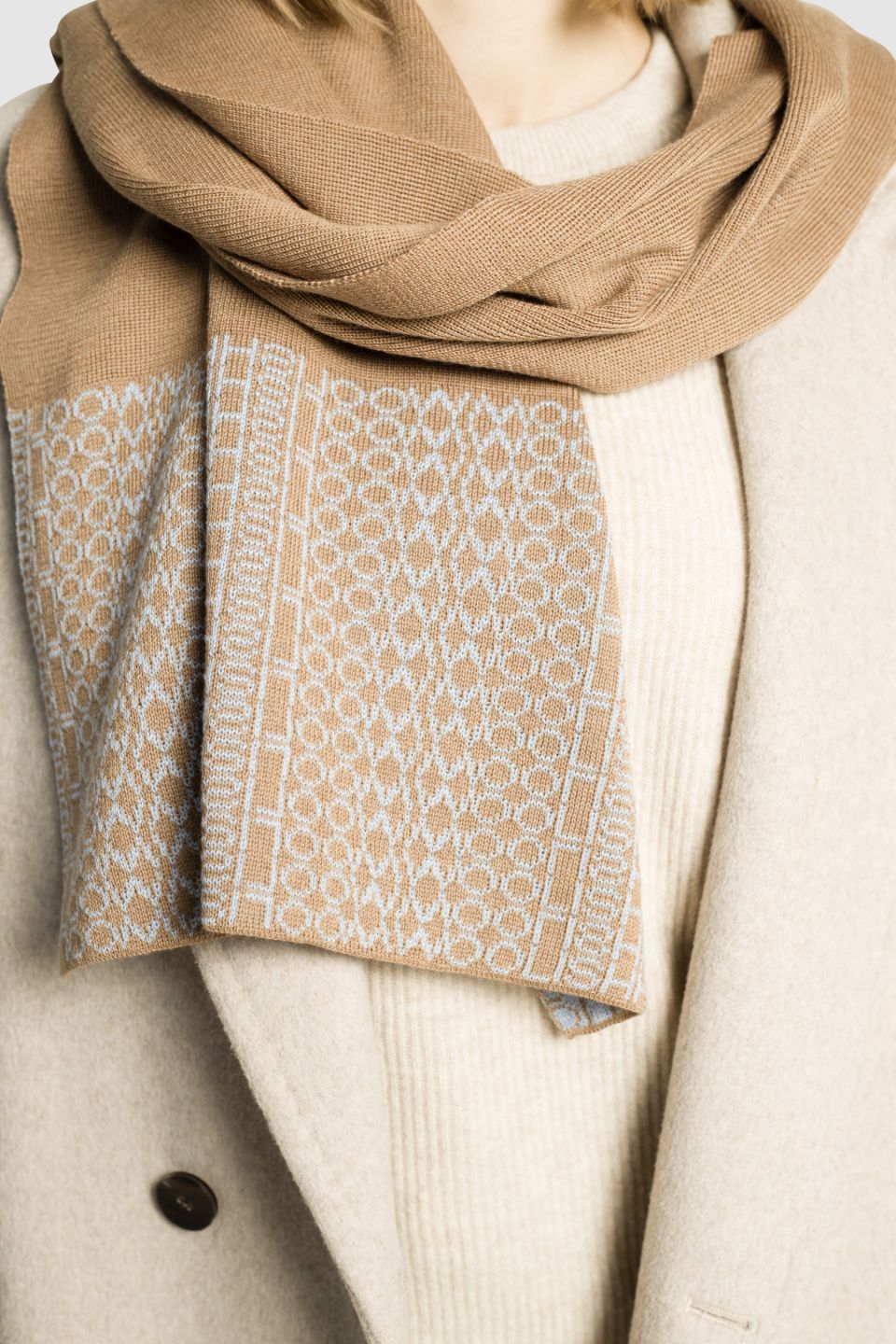 Iki meriino sall beez / helesinine