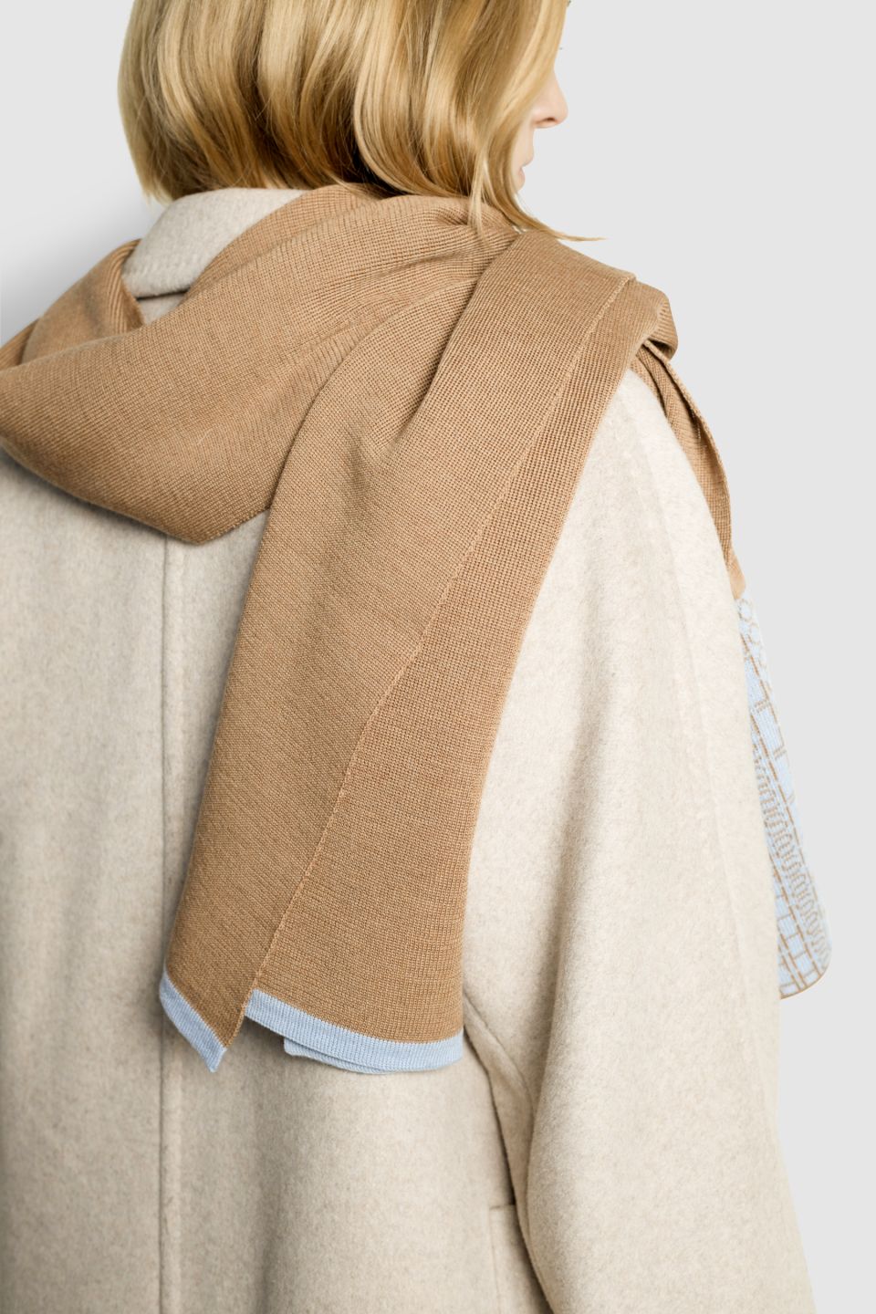 Iki meriino sall beez / helesinine