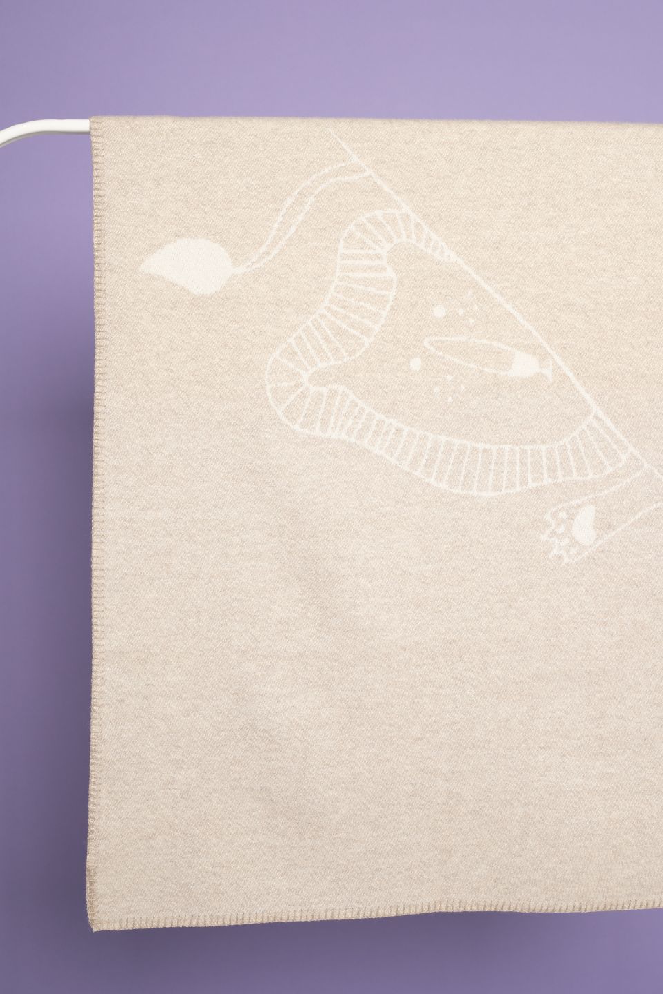 Kes seal on? Lõvi meriinotekike beež / valge