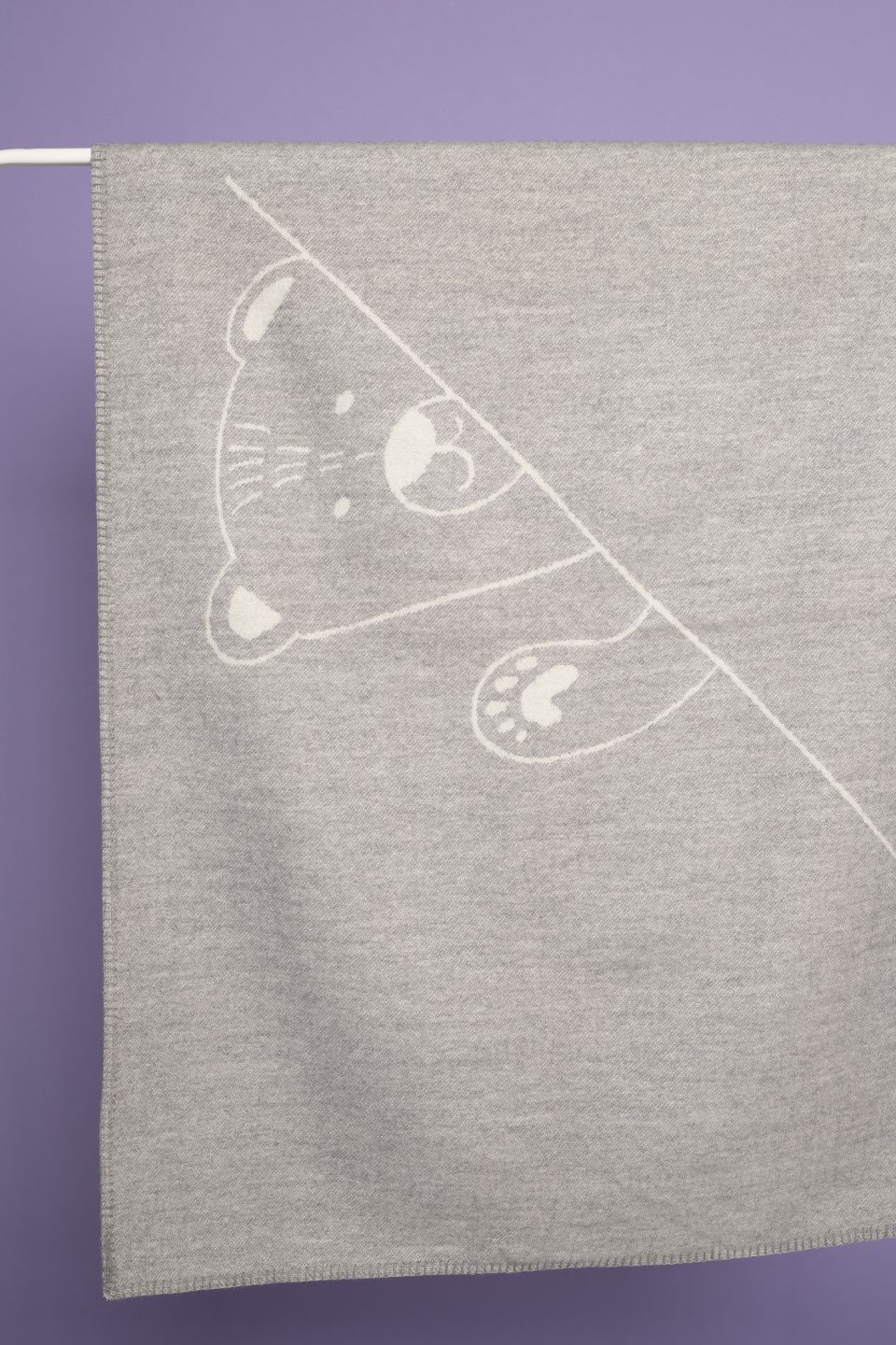 Kes seal on? Mõmmi meriinotekike hall / valge