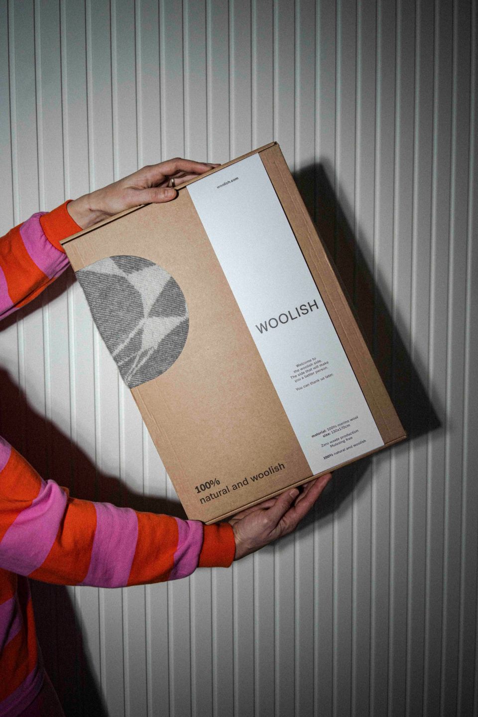 Pääsu pleed hall/valge