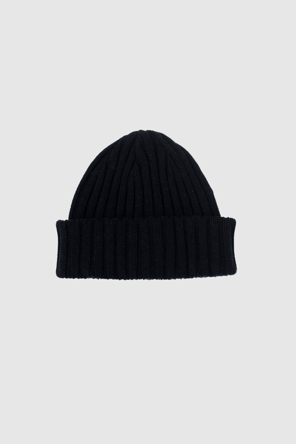 Raju meriino beanie must