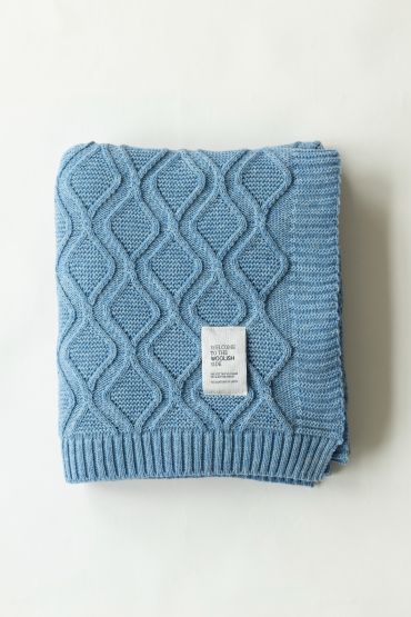 Royal meriino pleed helesinine